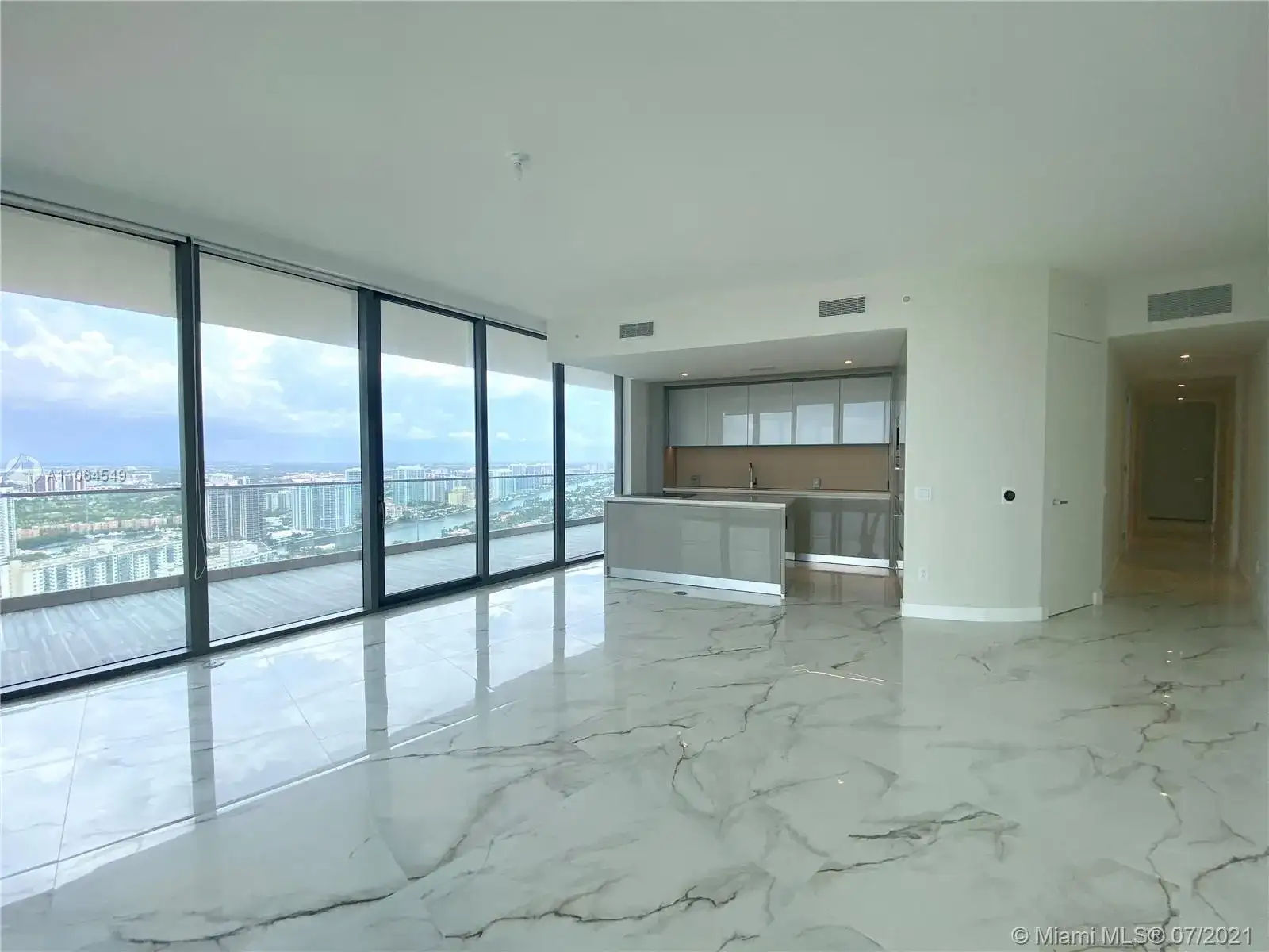 18975 Collins Ave # 3605, Sunny Isles Beach FL 33160 photo 2