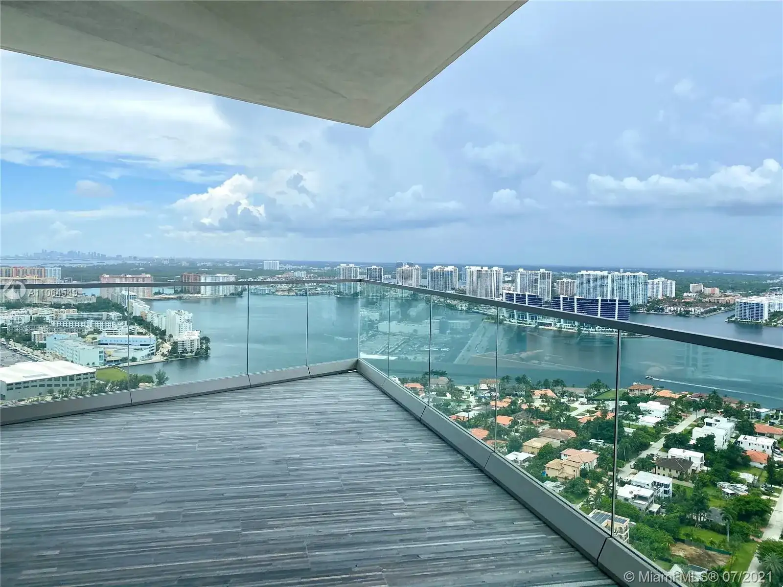 18975 Collins Ave # 3605, Sunny Isles Beach FL 33160 photo 5