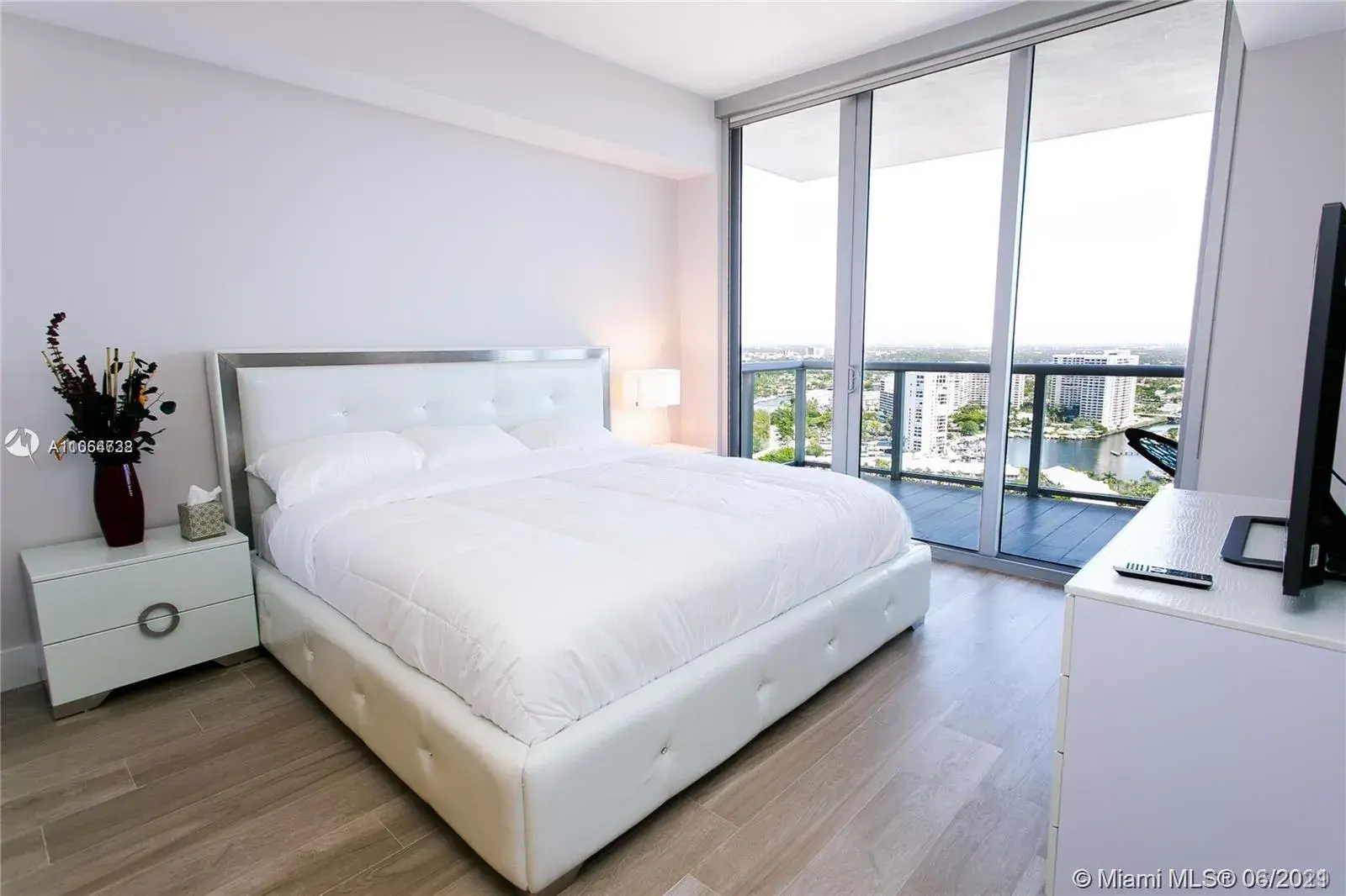 2600 E Hallandale Beach Blvd # T3110, Hallandale Beach FL 33009