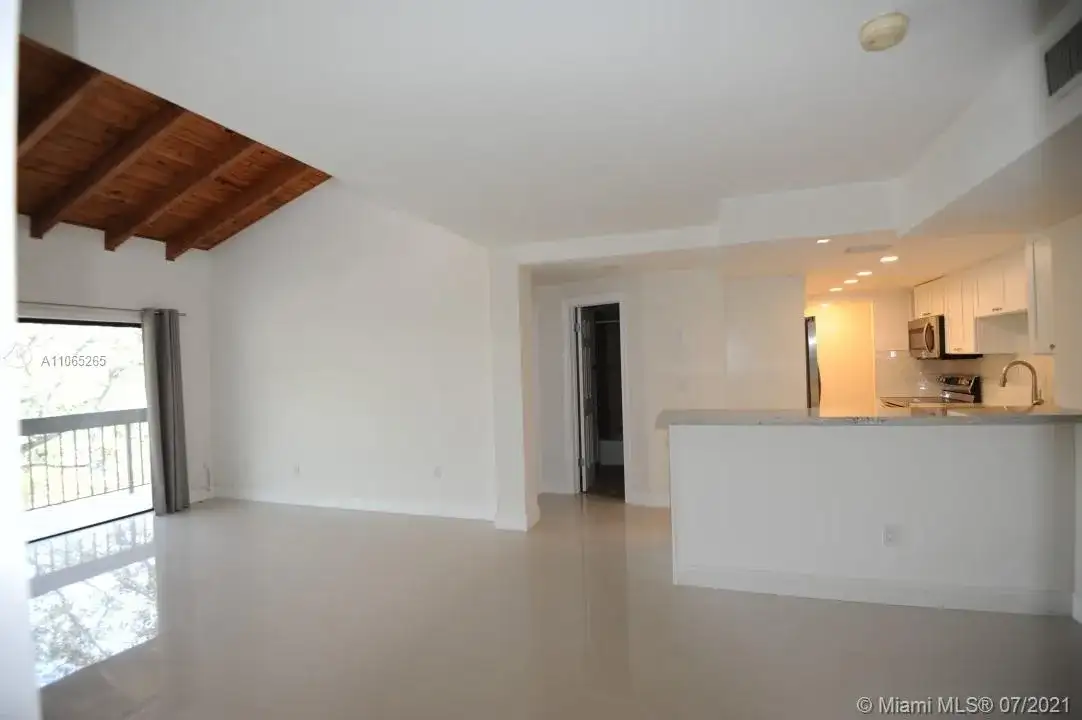 5201 Orduna Dr # 14, Coral Gables FL 33146 photo 5