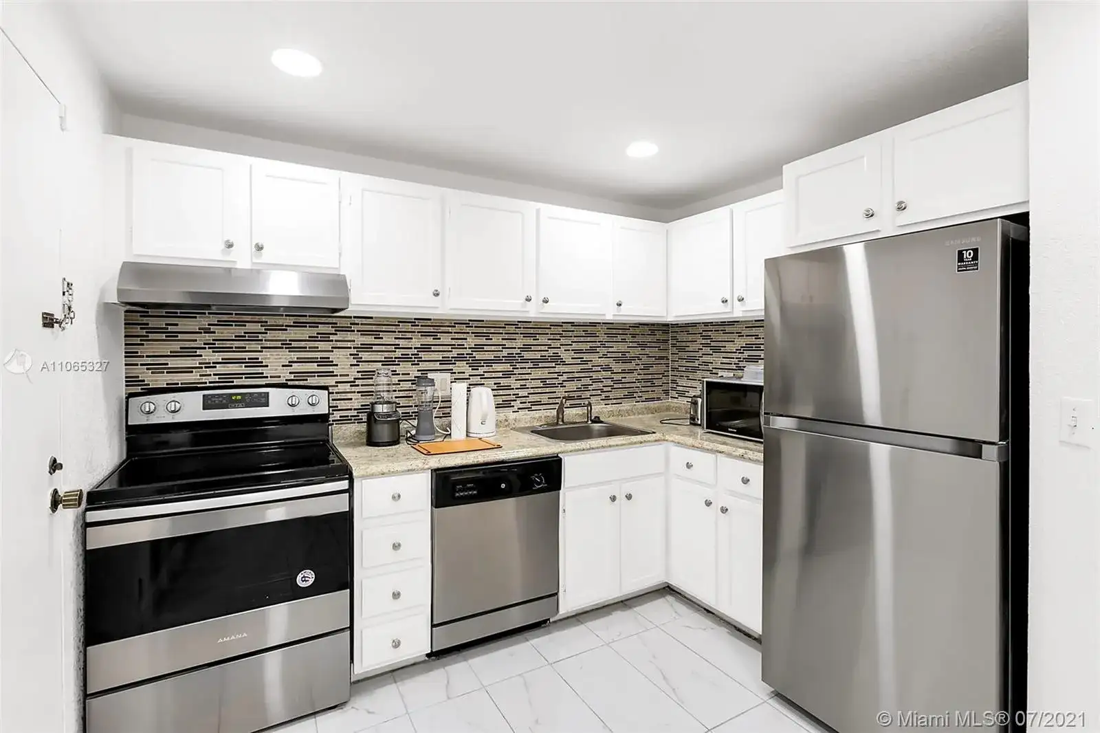 3720 Inverrary Dr # 3E, Lauderhill FL 33319 photo 4