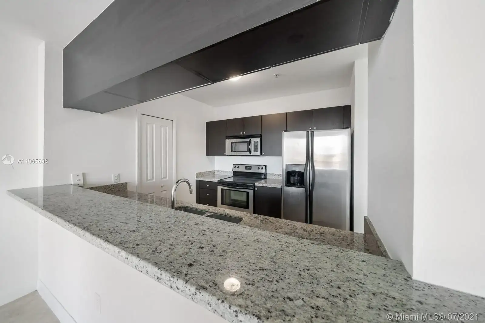 2650 SW 37th Ave # 906, Miami FL 33133 photo 5