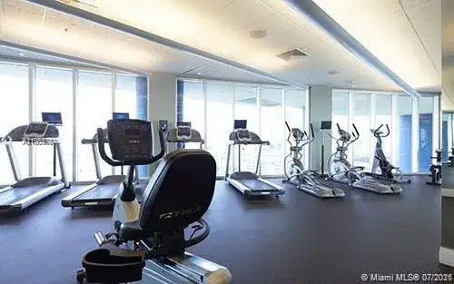 185 SW 7th St # 3800, Miami FL 33130 photo 4