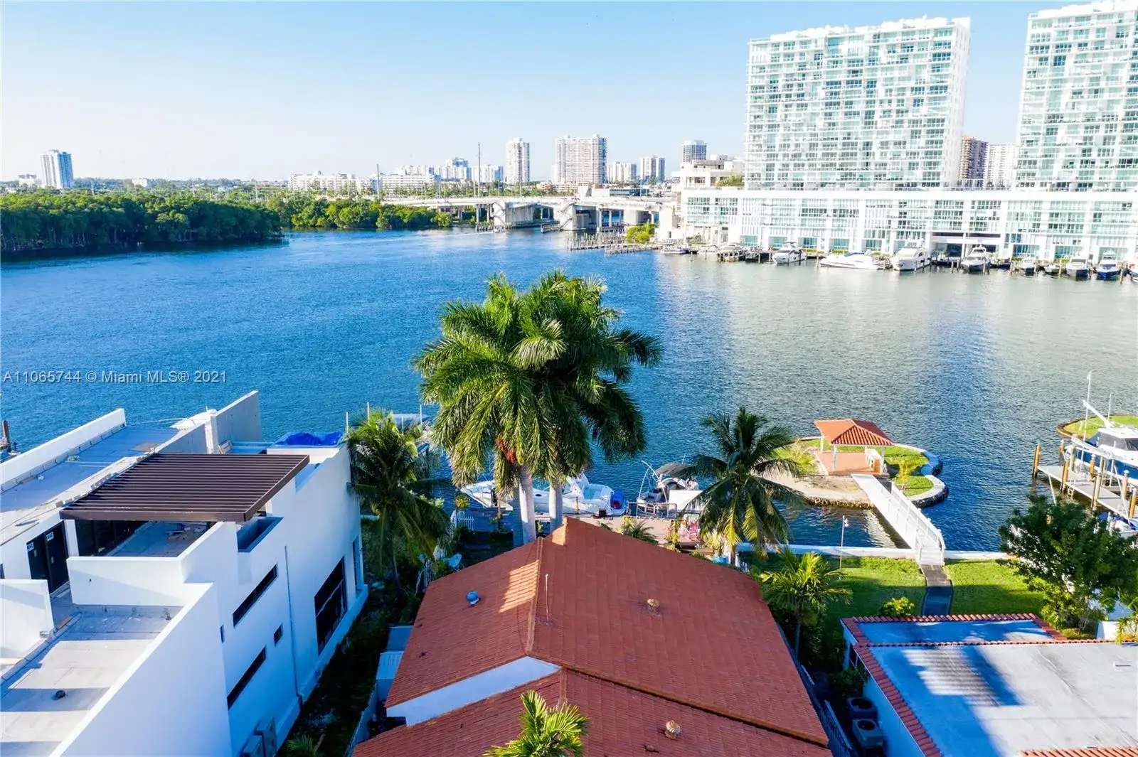 307 Atlantic Ave, Sunny Isles Beach FL 33160 photo 3
