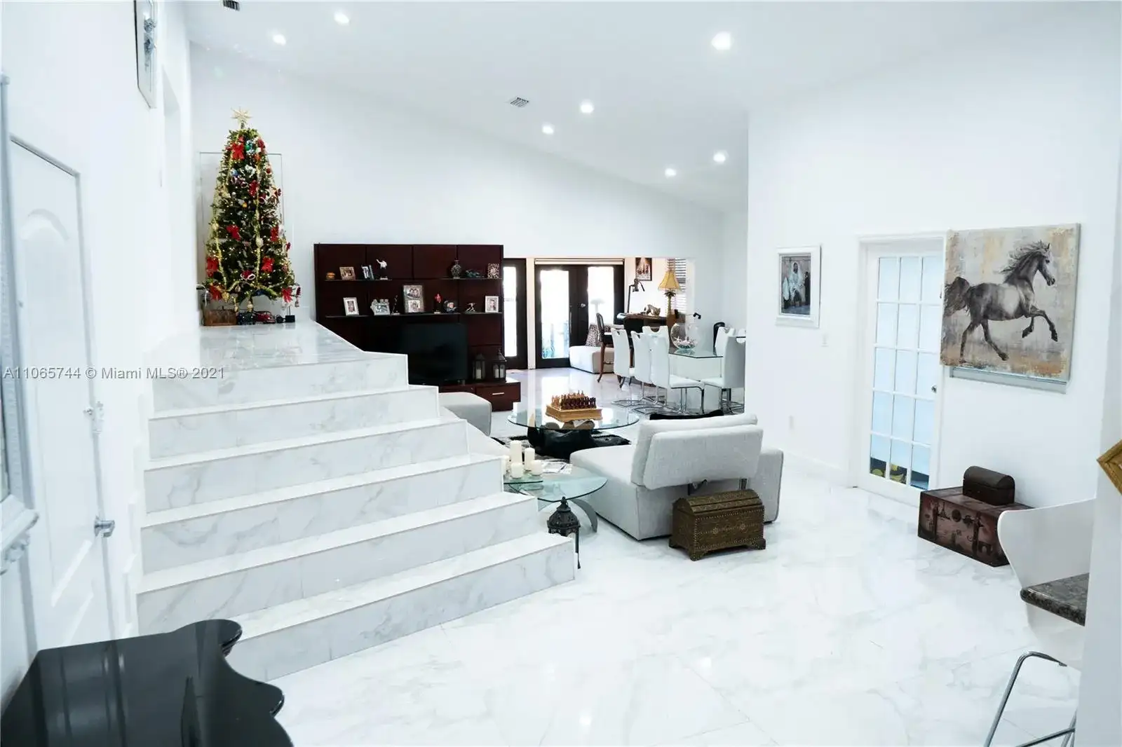 307 Atlantic Ave, Sunny Isles Beach FL 33160 photo 4