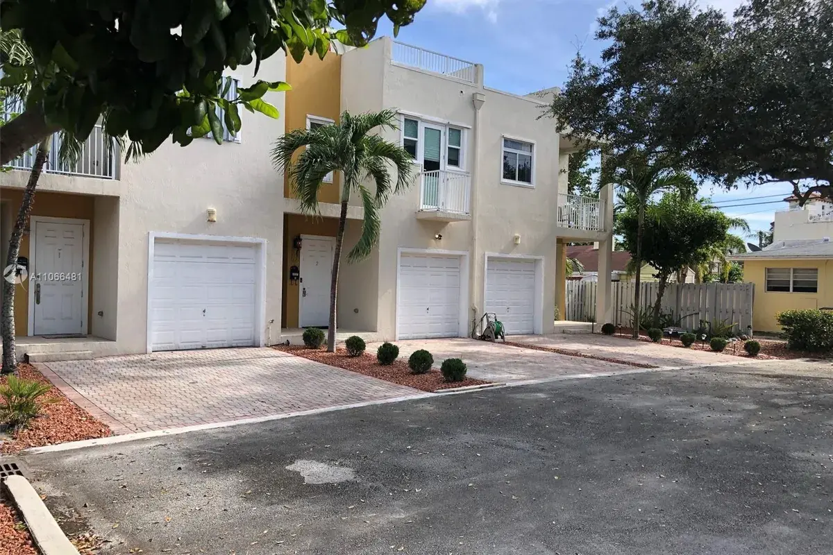 1115 N 17th Ave # 2, Hollywood FL 33020