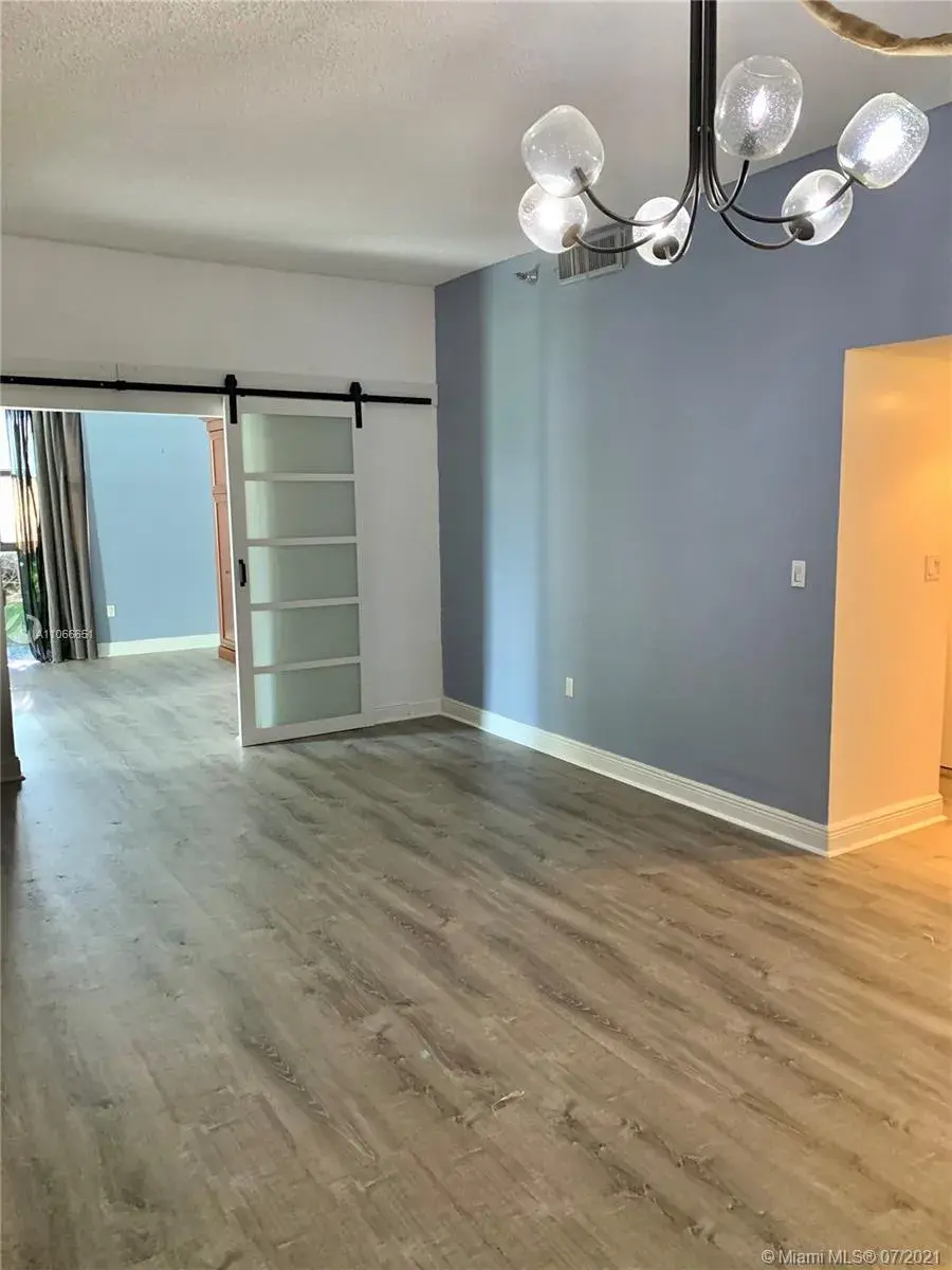 20515 E Country Club Dr # 148, Aventura FL 33180