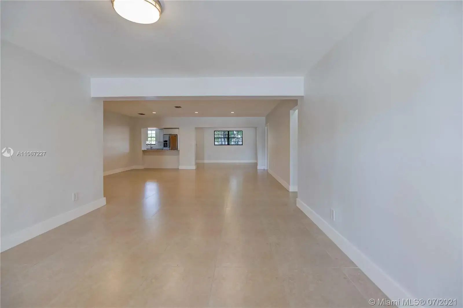 410 W 30th Pl, Hialeah FL 33012 photo 2