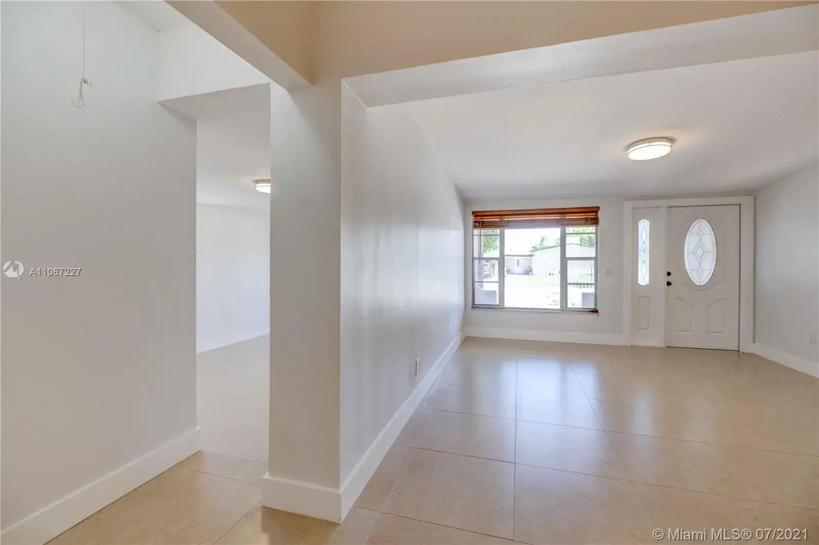 410 W 30th Pl, Hialeah FL 33012 photo 3