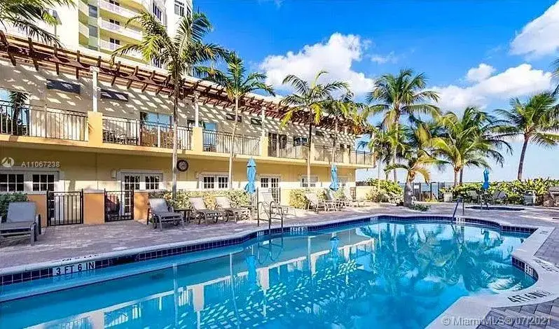 2001 N Ocean Blvd # 403, Fort Lauderdale FL 33305