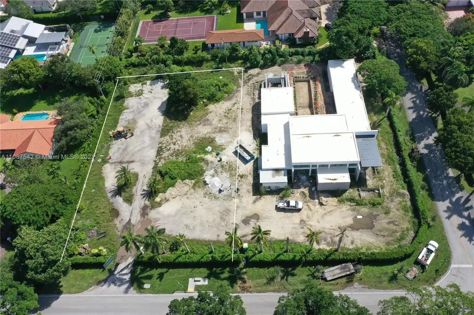 11501 SW 67th Ave, Pinecrest FL 33156 photo 2