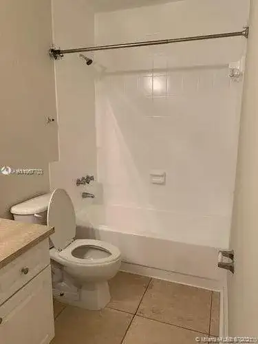 5201 Geneva Way # 301, Doral FL 33166 photo 3