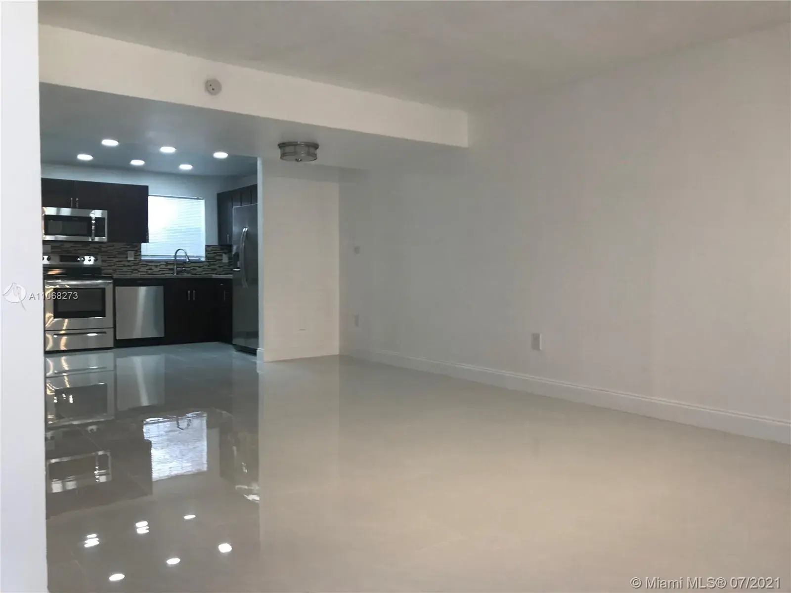 1560 NE 151st St # 103, North Miami Beach FL 33162