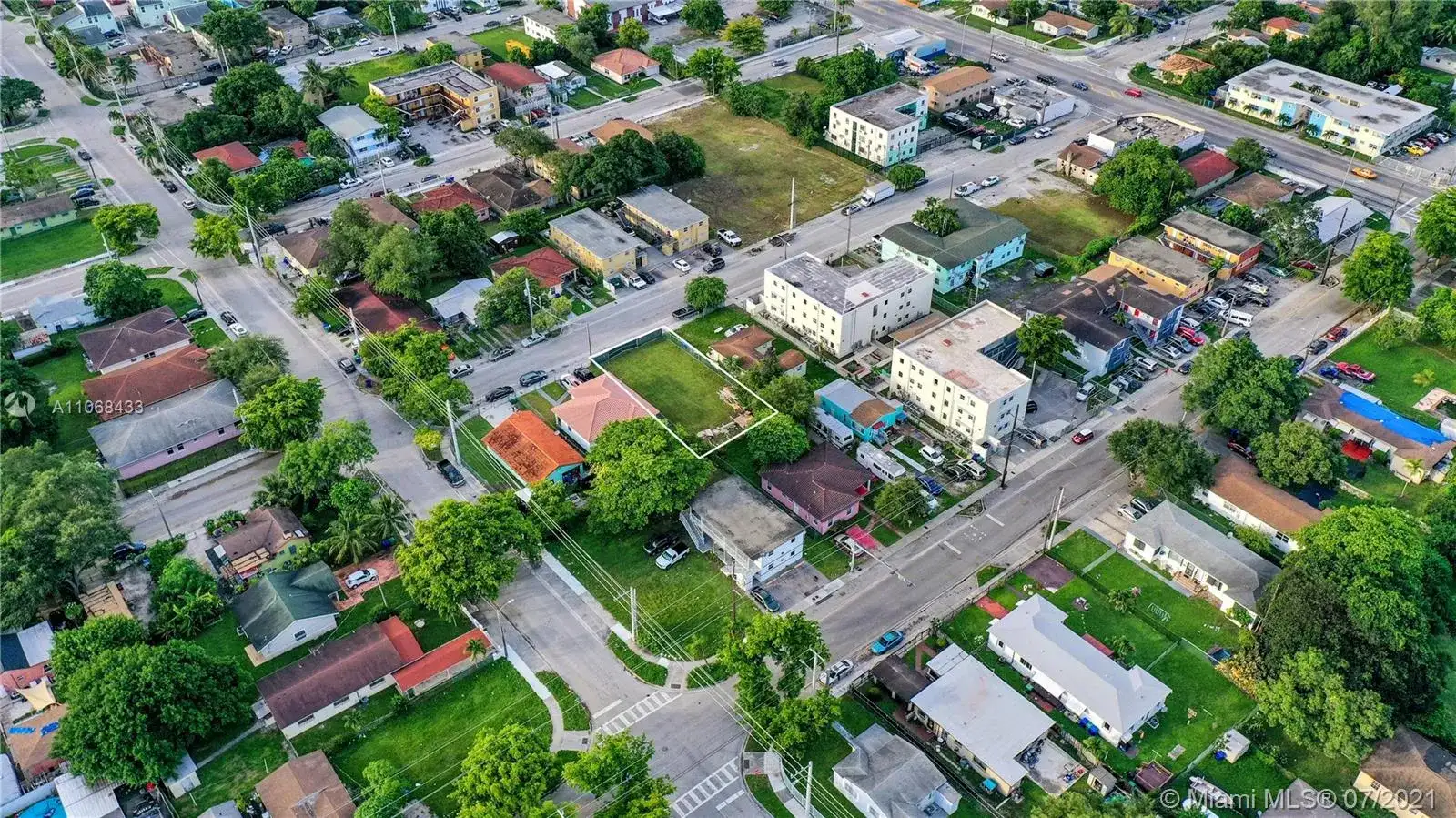 1284 NW 58th Ter, Miami FL 33142 photo 4