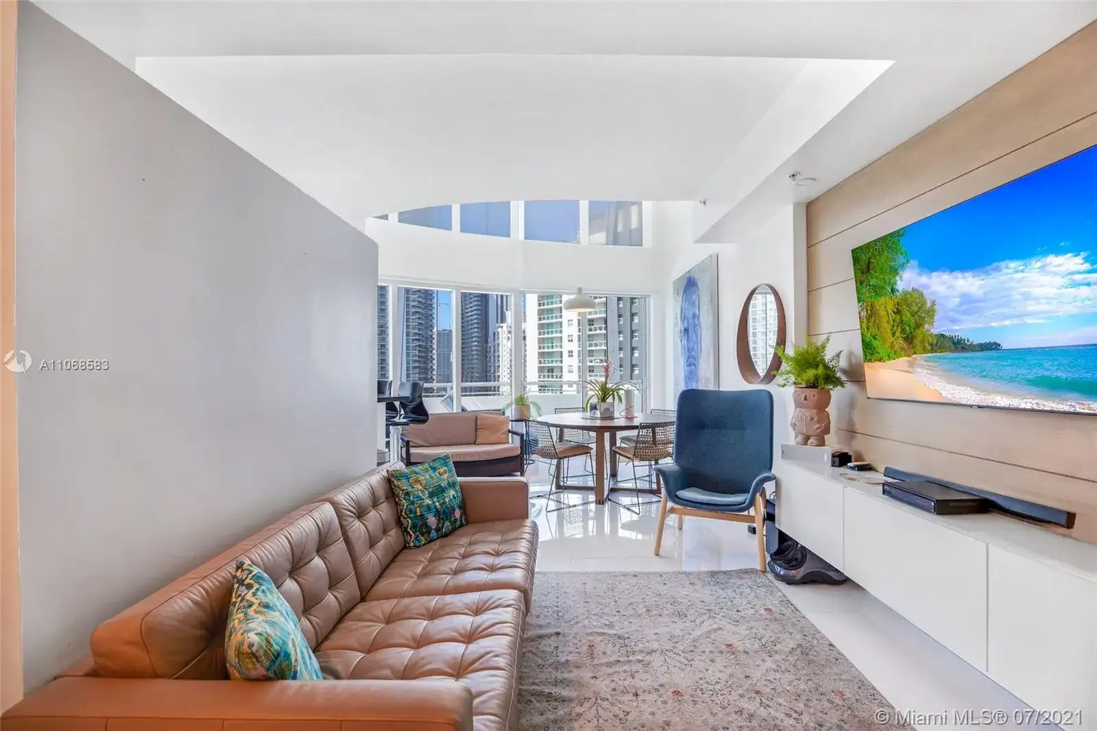 60 SW 13th St # 2626, Miami FL 33130 photo 2
