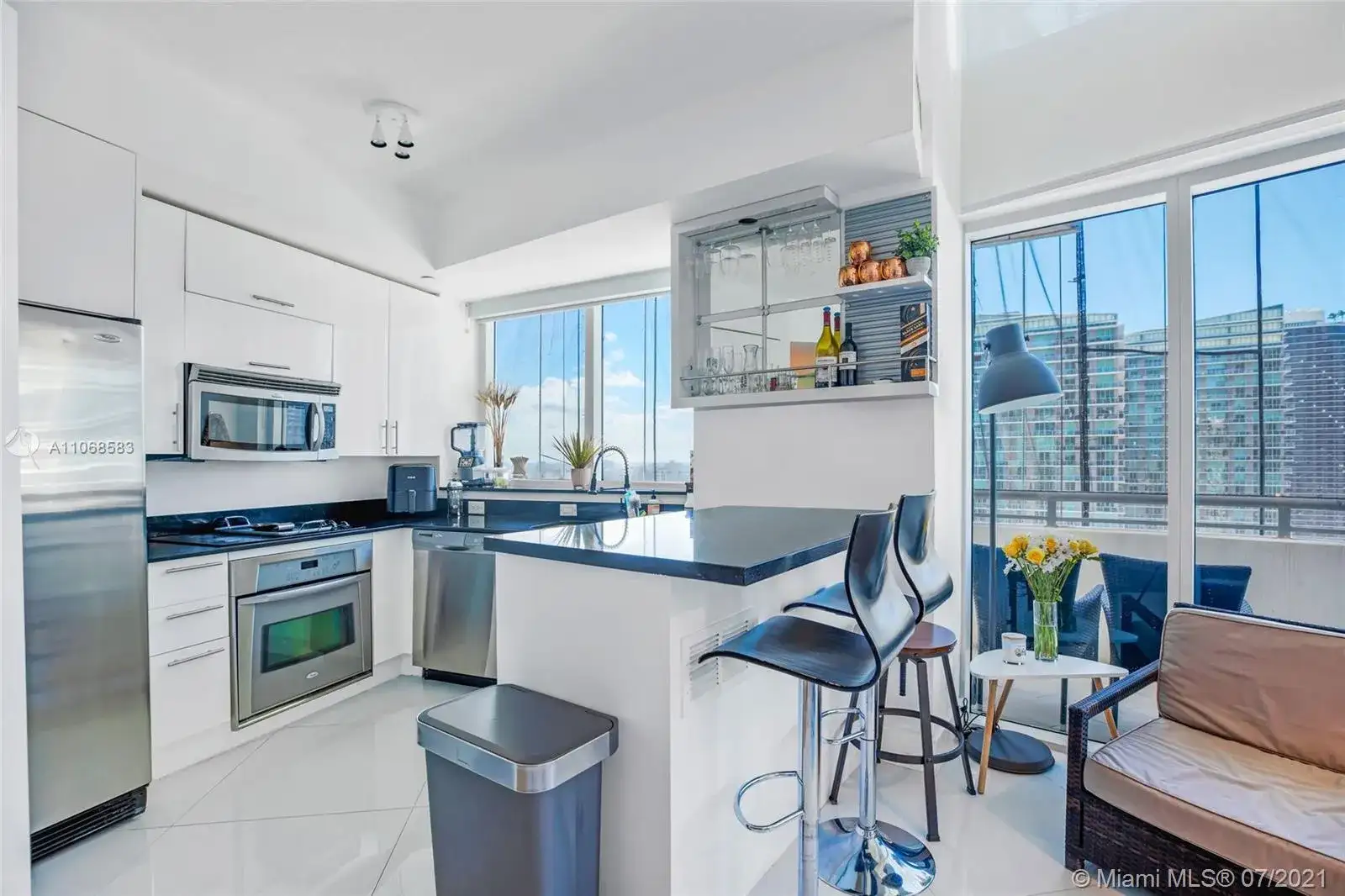 60 SW 13th St # 2626, Miami FL 33130 photo 4