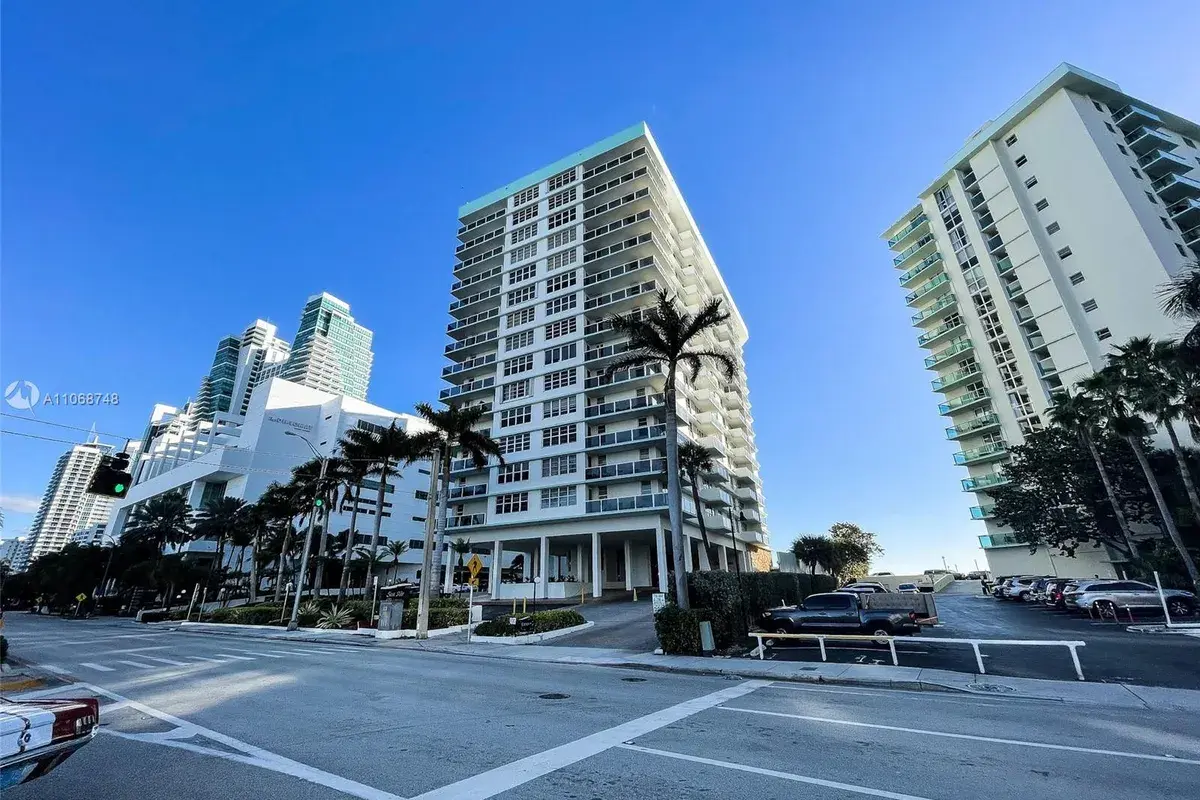 3725 S Ocean Dr # 717, Hollywood FL 33019
