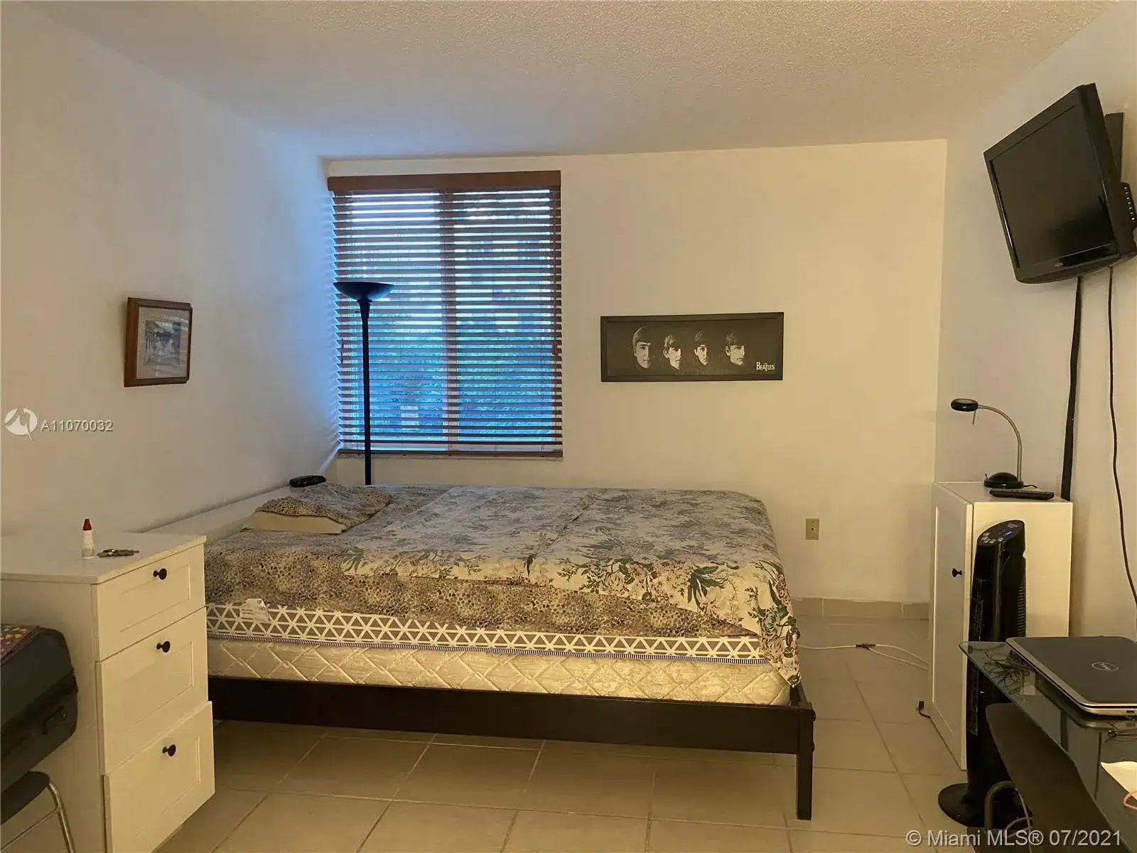 250 180th Dr # 201, Sunny Isles Beach FL 33160 photo 5