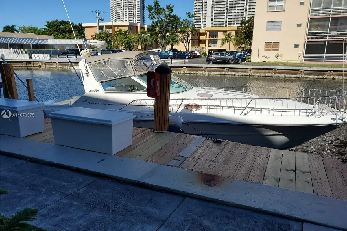 3551 NE 169th St # 400, North Miami Beach FL 33160
