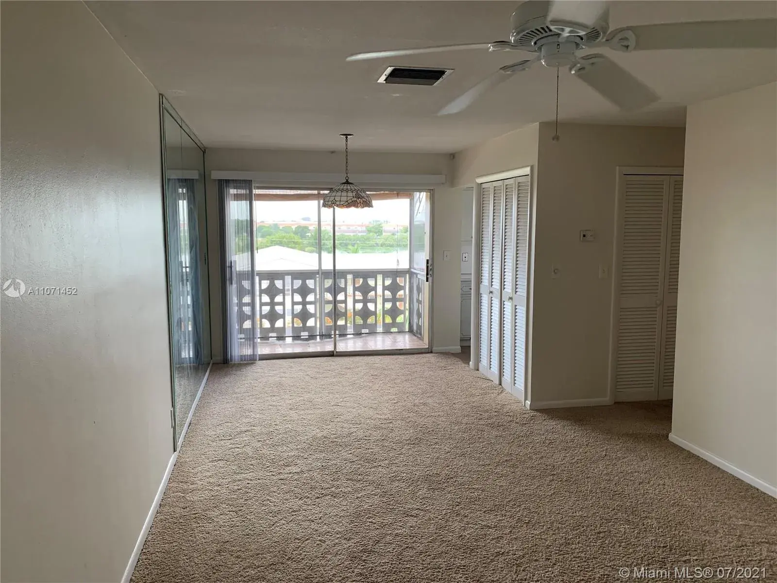 941 Crystal Lake Dr # 408, Deerfield Beach FL 33064