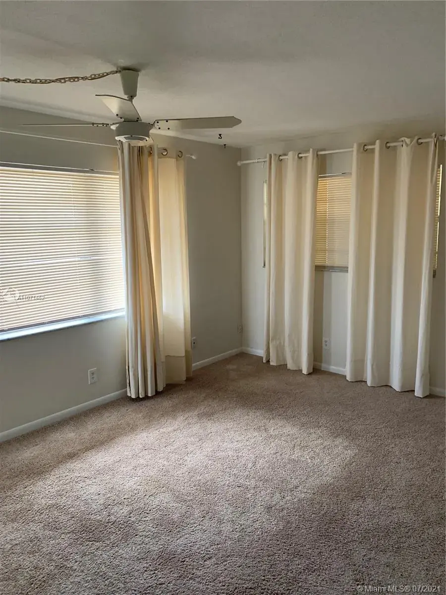 941 Crystal Lake Dr # 408, Deerfield Beach FL 33064