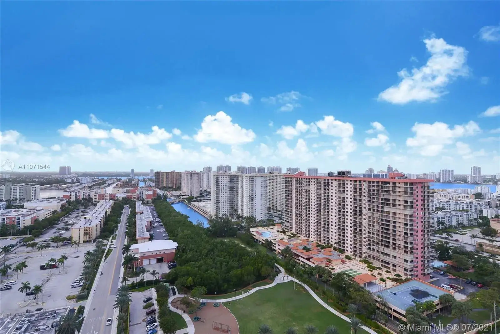 17201 Collins Ave # 2409, Sunny Isles Beach FL 33160 photo 3