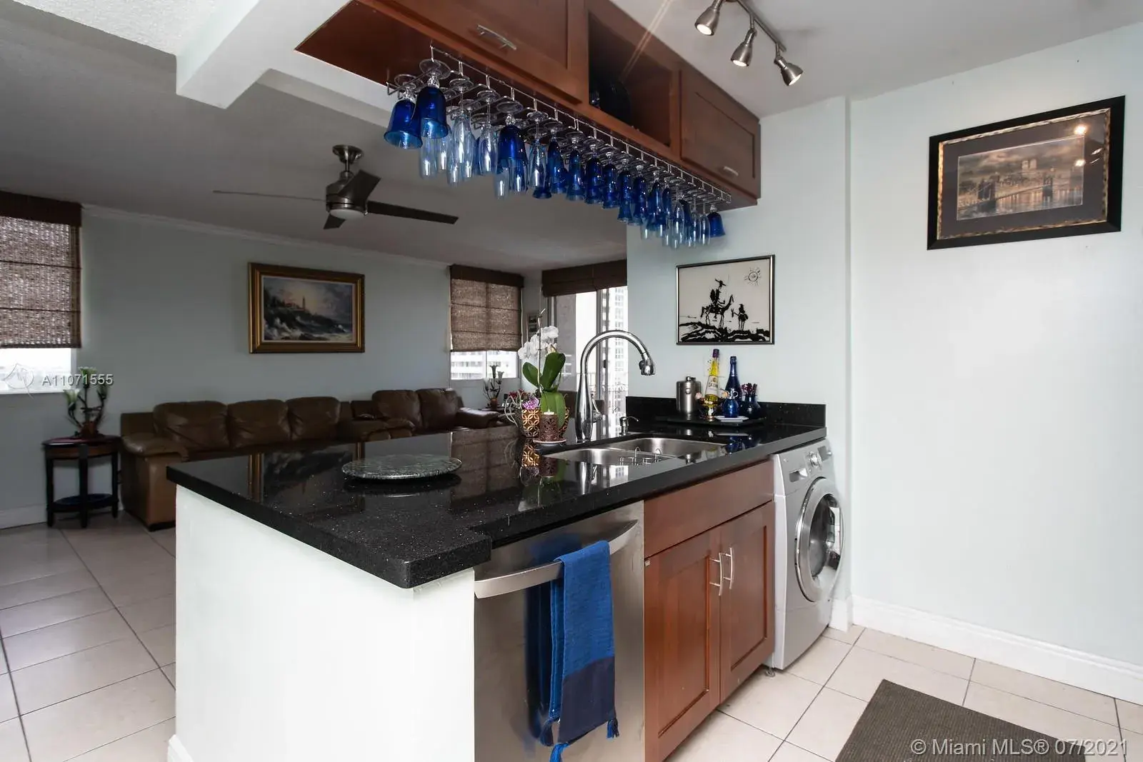 2 bedroom 2 bath Residential for sale at 800 N Miami Ave # 1709, Miami FL 33136
