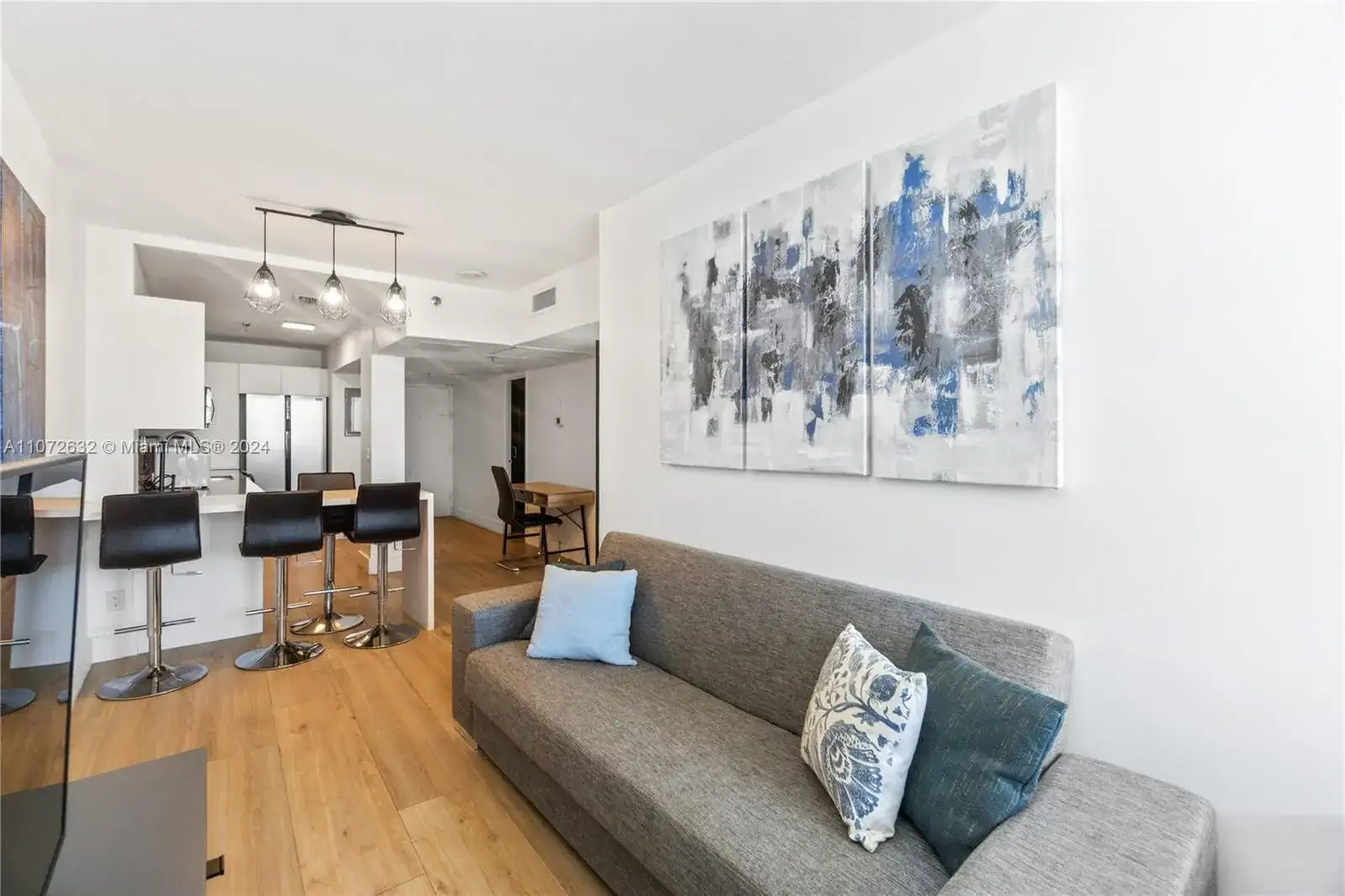 100 Lincoln Rd # 1627, Miami Beach FL 33139 photo 2