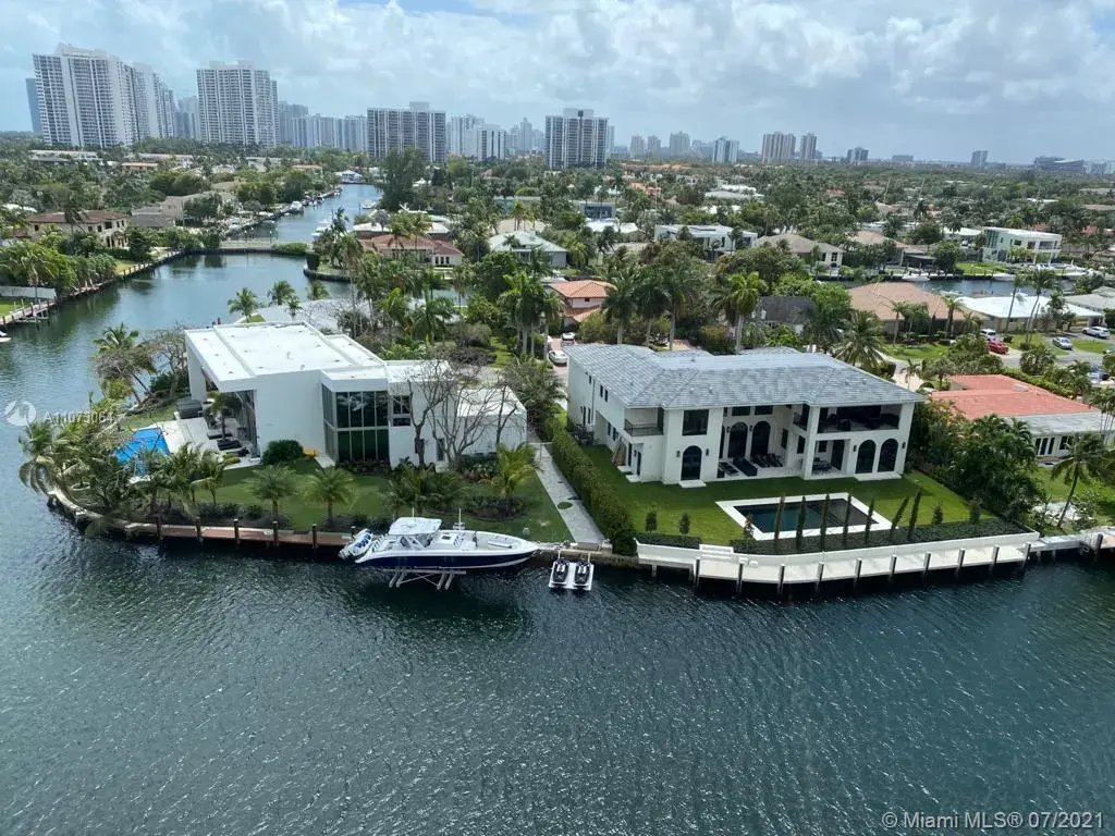 401 Golden Isles Dr # 705, Hallandale Beach FL 33009