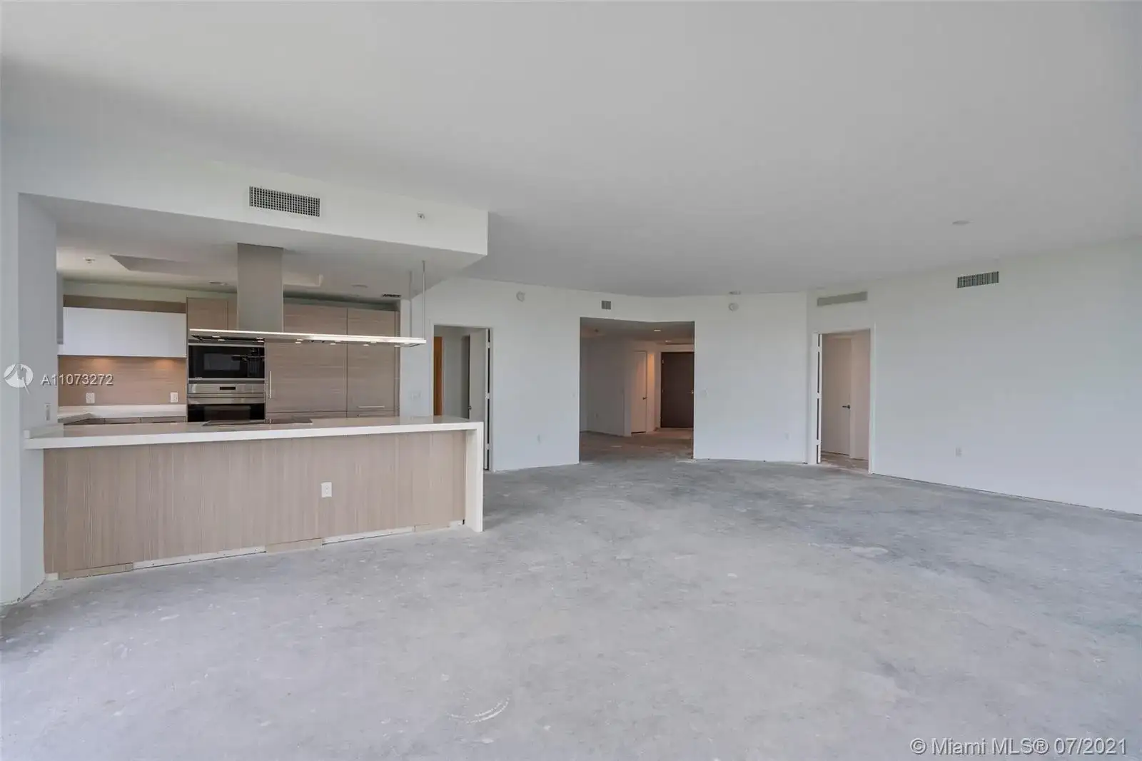 17111 Biscayne Blvd # 2302, North Miami Beach FL 33160 photo 5