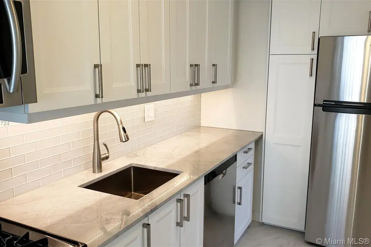 1053 Michigan Ave # 5, Miami Beach FL 33139