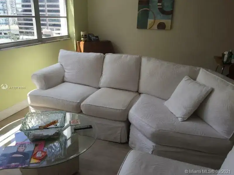 801 Brickell Bay Dr # 1463, Miami FL 33131 photo 3