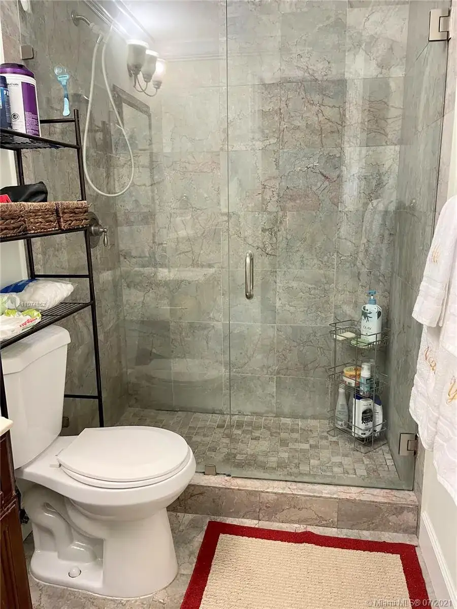 1075 W 68th St # 403, Hialeah FL 33014 photo 5