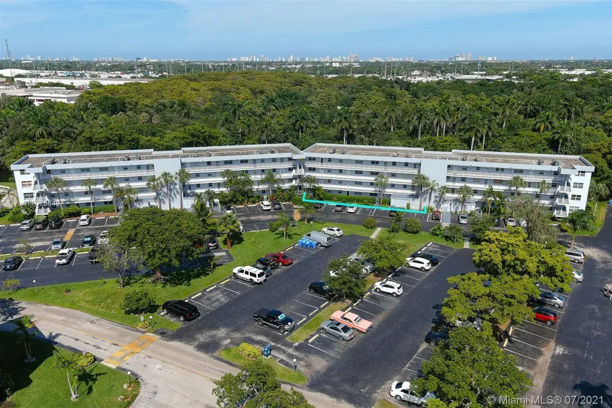 102 Royal Park Dr # 1C, Oakland Park FL 33309