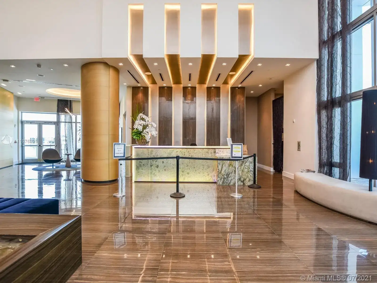 17301 Biscayne Blvd # 1609, North Miami Beach FL 33160 photo 3