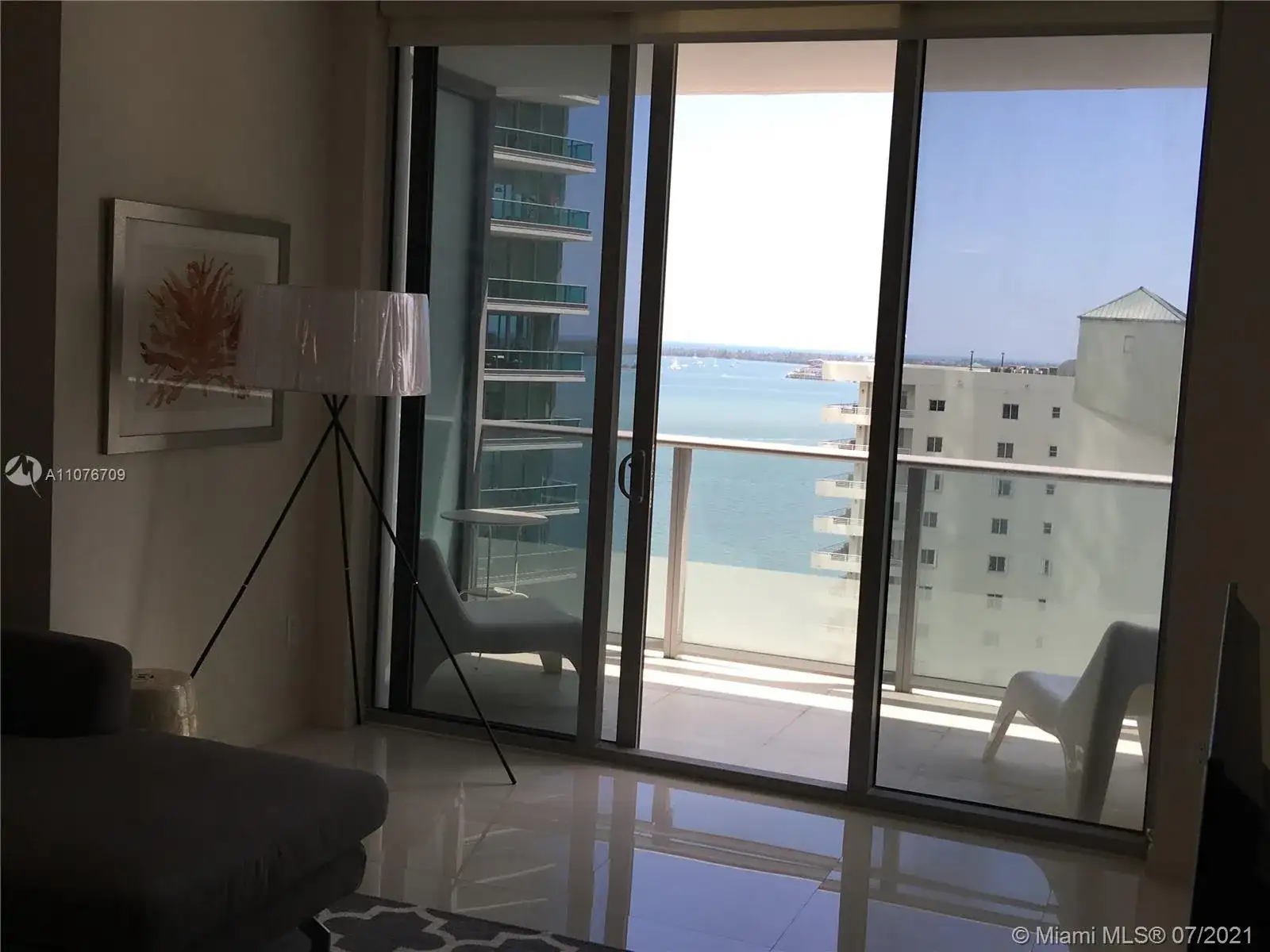 1300 Brickell Bay Drive # 1607, Miami FL 33131 photo 2