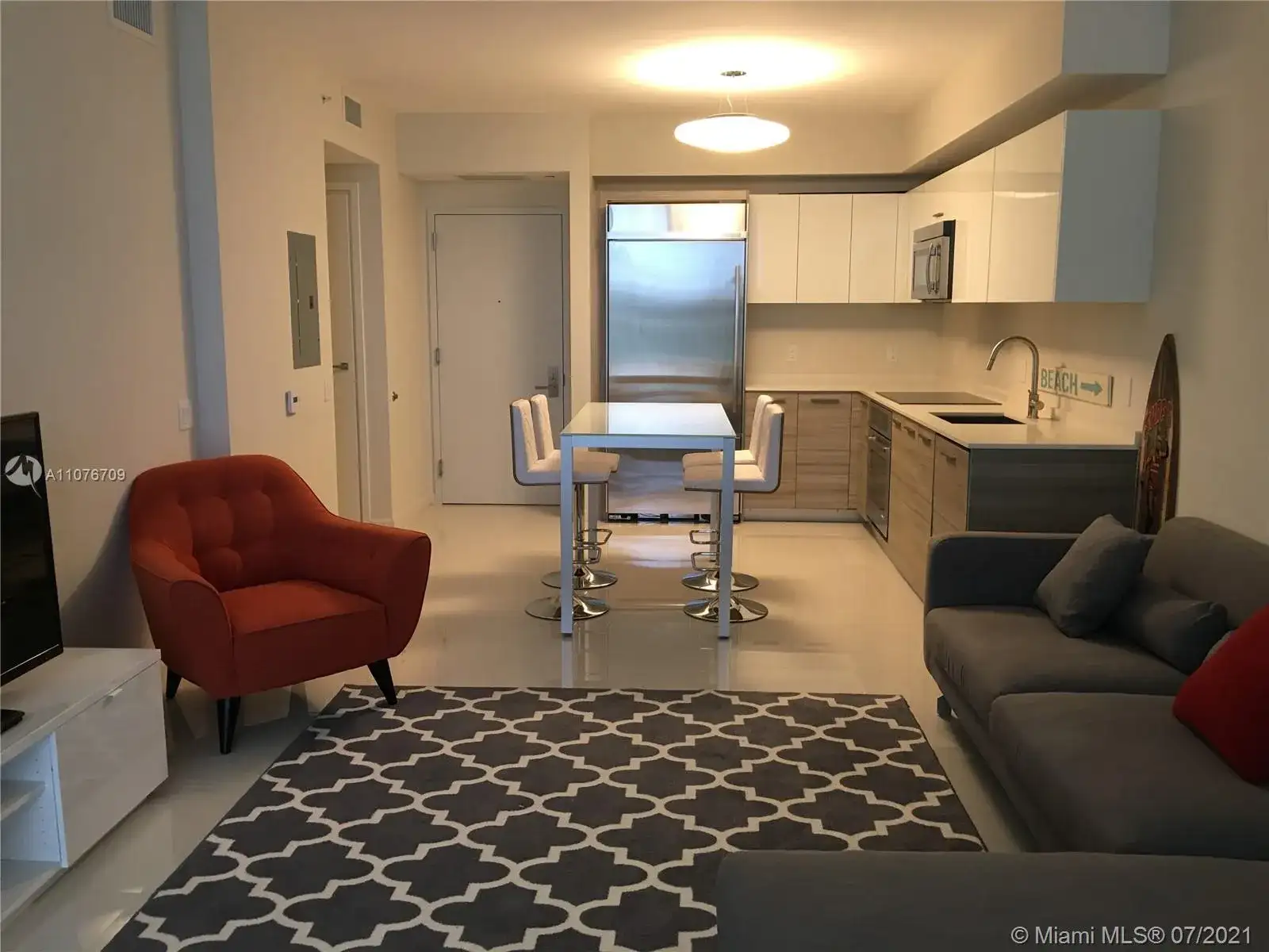 1300 Brickell Bay Drive # 1607, Miami FL 33131 photo 4