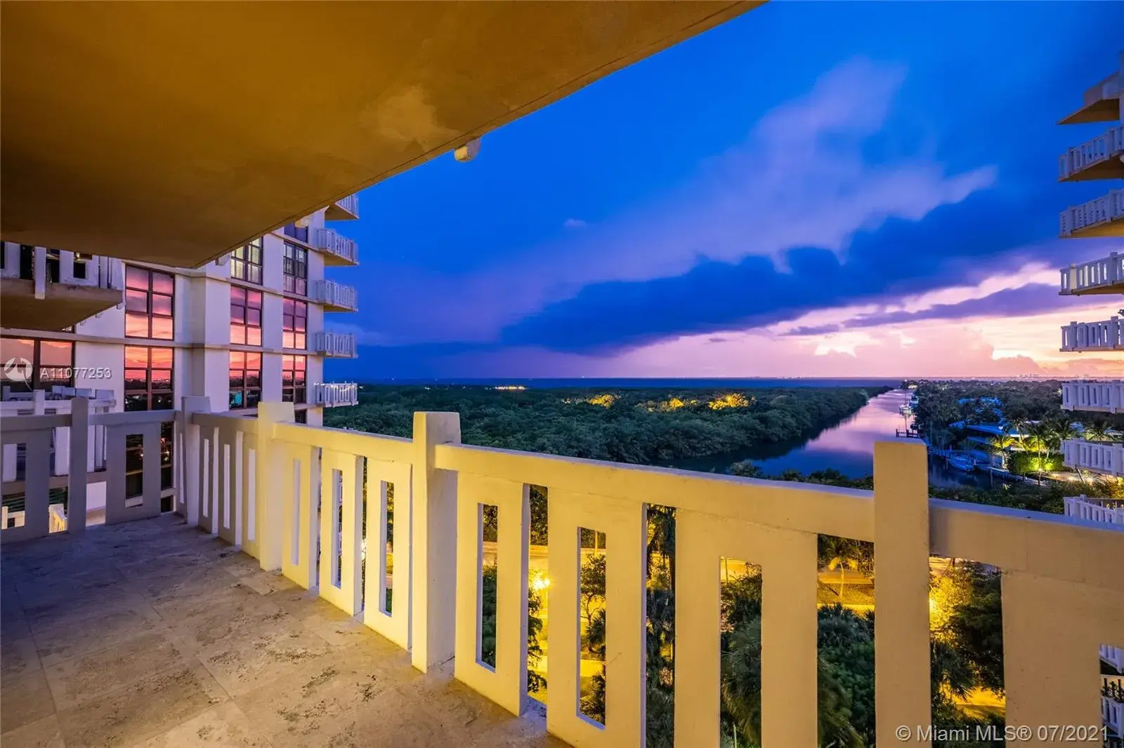 1121 Crandon Blvd # D804, Key Biscayne FL 33149