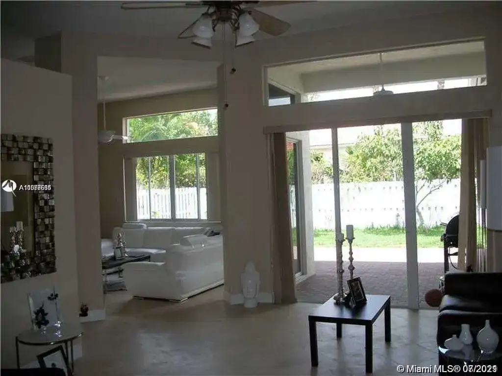 1290 Camellia Ln, Weston FL 33326 photo 2