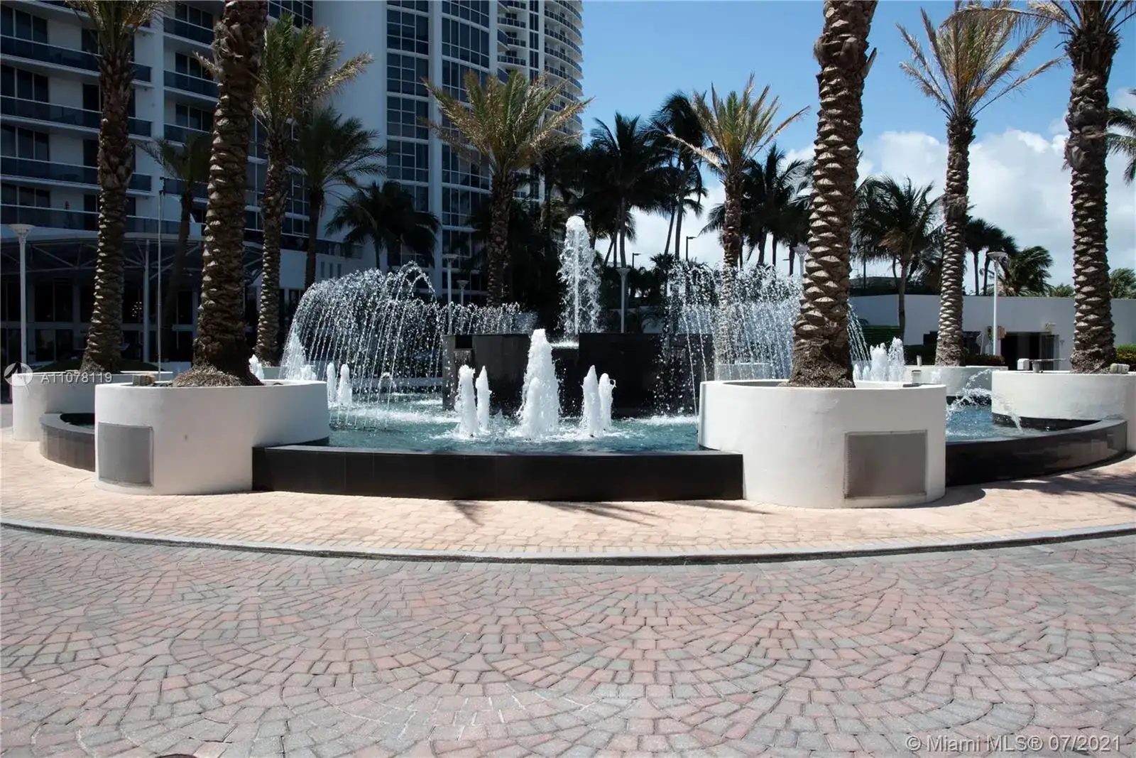 18201 Collins Ave # 506, Sunny Isles Beach FL 33160 photo 3
