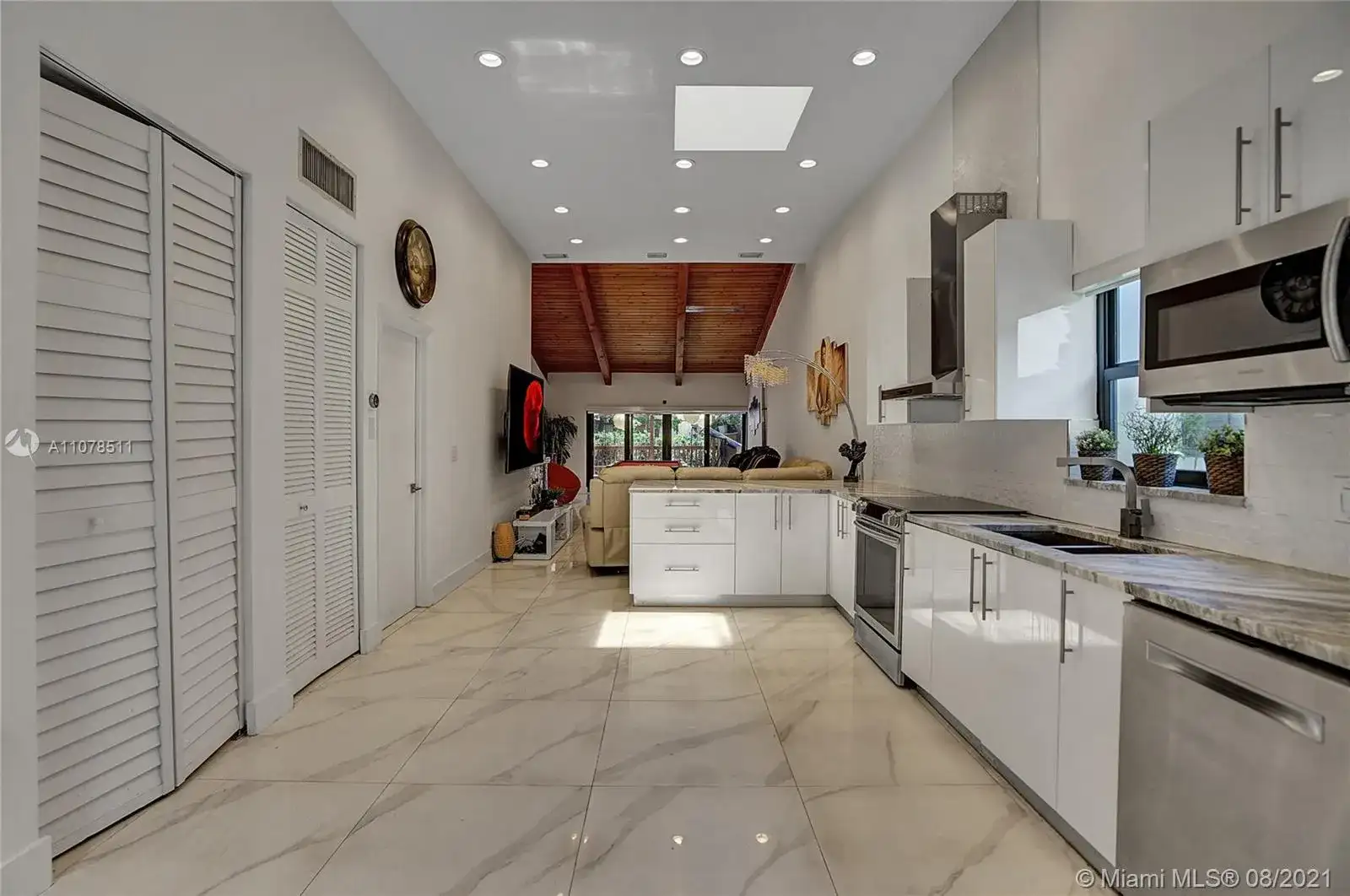 2751 S Parkview Dr # 2751, Hallandale Beach FL 33009 photo 3
