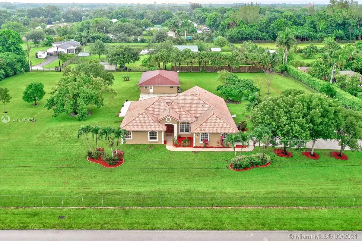 12851 Luray Rd, Southwest Ranches FL 33330