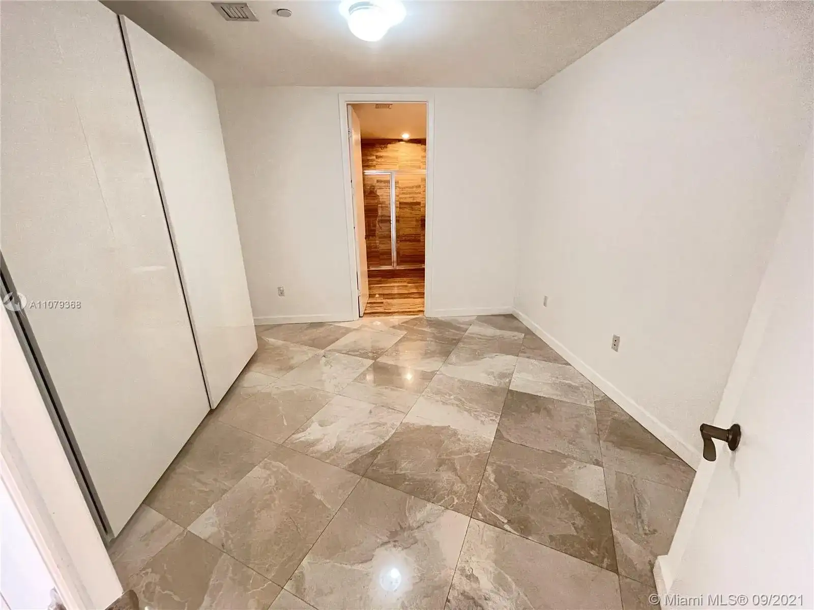 15901 Collins Ave # 1003, Sunny Isles Beach FL 33160 photo 4