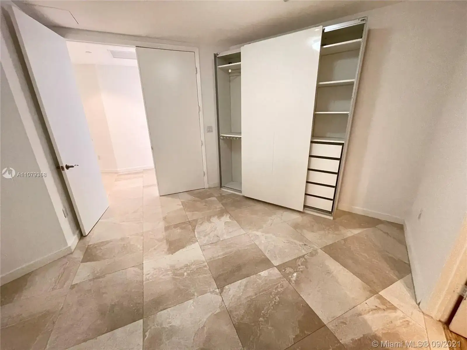 15901 Collins Ave # 1003, Sunny Isles Beach FL 33160 photo 5