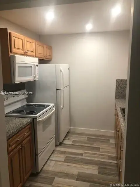 13455 SW 9th Ct # 111J, Pembroke Pines FL 33027