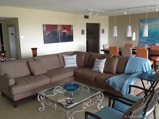 1800 NE 114th St # 1201, Miami FL 33181 photo 3