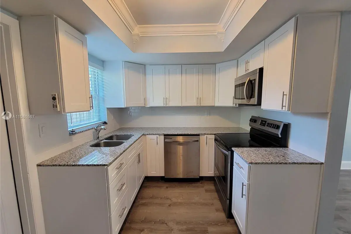 15 NE 16th St # 2, Fort Lauderdale FL 33304