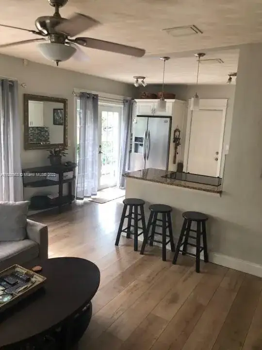 2206 N 26th Ave, Hollywood FL 33020 photo 3