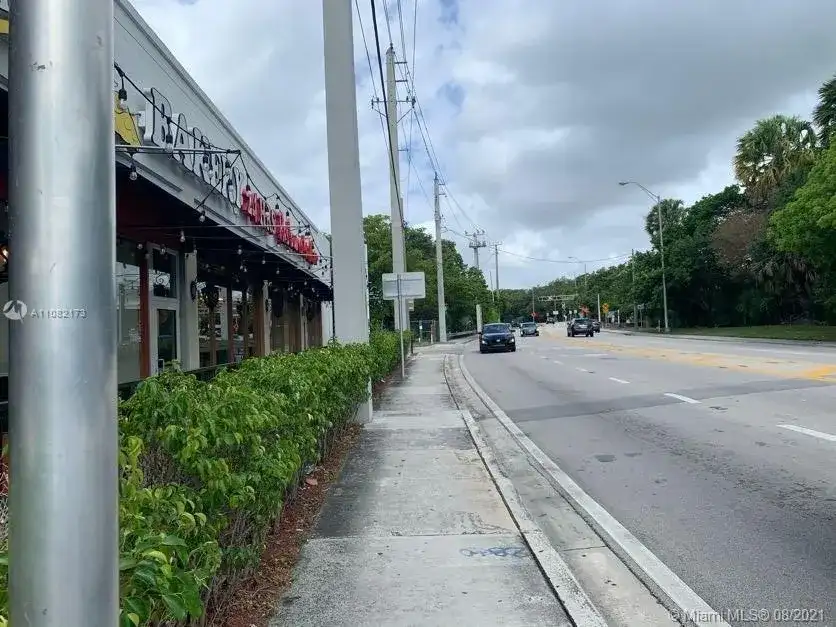 13400 Biscayne Blvd, North Miami FL 33181 photo 3