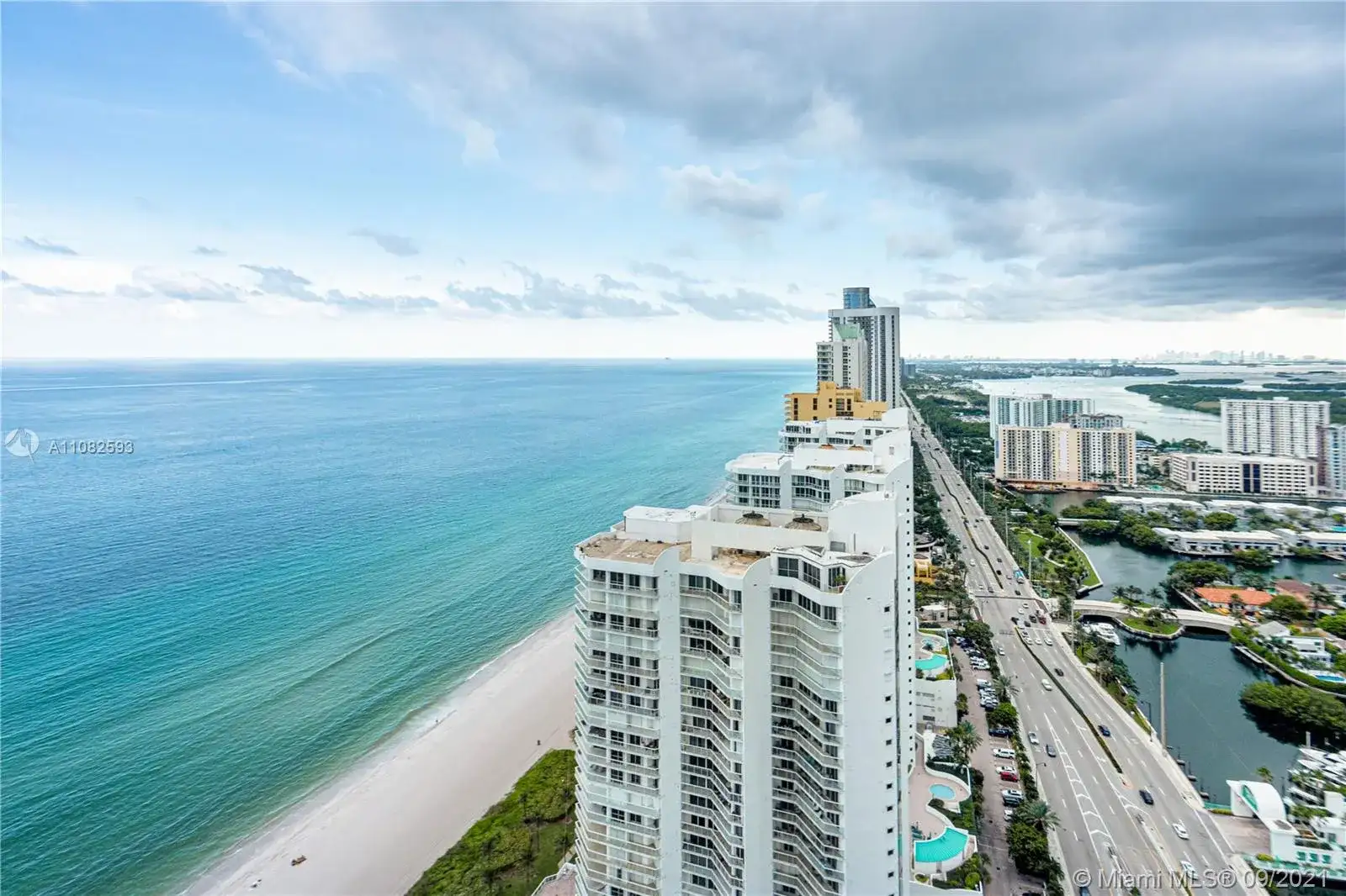 16699 Collins Ave # 4108, Sunny Isles Beach FL 33160 photo 2